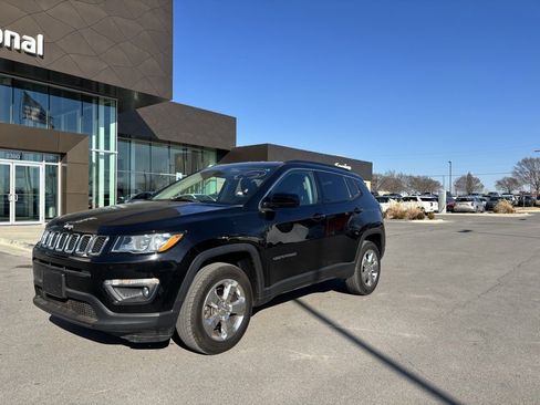 Used 2018 Jeep Compass Latitude w/ Popular Equipment Group image 1