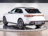 Certified 2025 Porsche Macan image 3