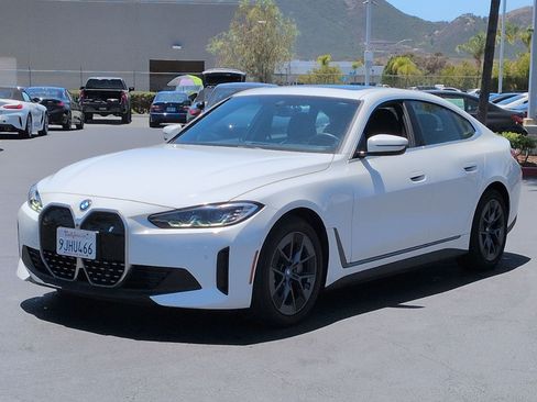 Used 2023 BMW i4 eDrive40 w/ Premium Package RWD image 5