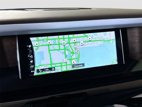 Used 2024 Rolls-Royce Phantom Sedan image 21