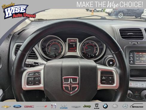 Used 2020 Dodge Journey SE w/ SE Popular Equipment Group image 11