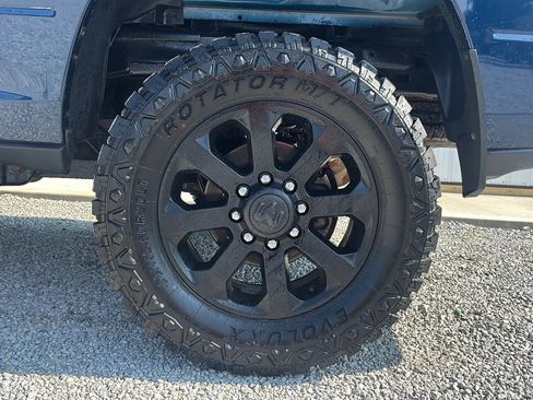 Used 2022 RAM 2500 Big Horn w/ Level B Equipment Group AWD/4WD image 2