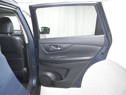 Used 2014 Nissan Rogue SL w/ SL Premium Package FWD image 31