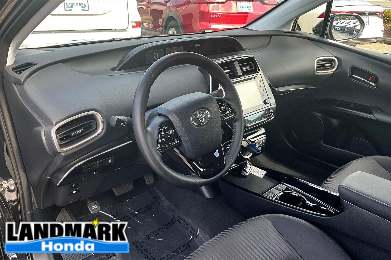 Used 2021 Toyota Prius Prime LE w/ Carpet Mat Package (TMS) FWD image 13