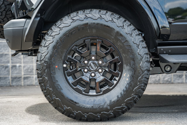 New 2026 Ford Bronco Raptor w/ Interior Carbon Fiber Pack AWD/4WD image 29