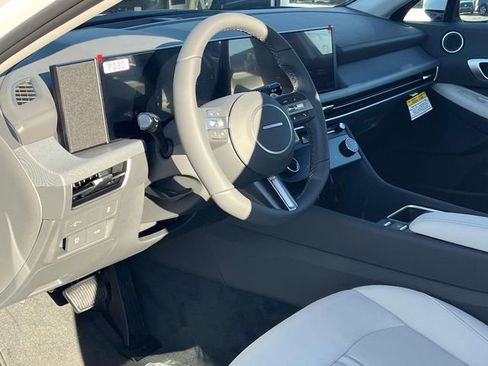 New 2026 Hyundai Sonata SEL FWD image 9
