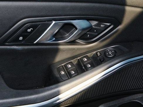 Used 2025 BMW 330i xDrive Sedan image 12
