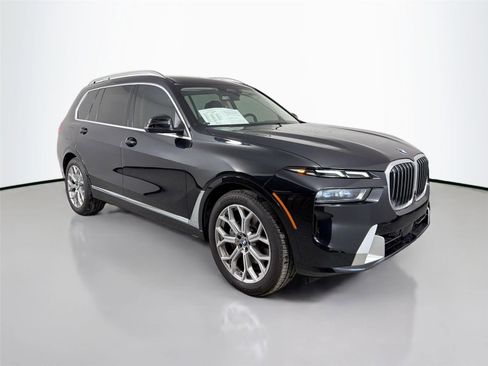 Certified 2026 BMW X7 xDrive40i w/ Climate Comfort Package AWD/4WD image 3