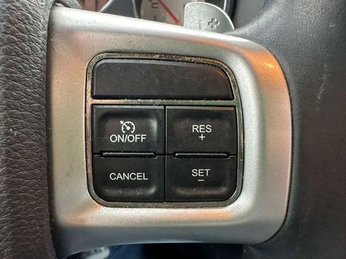 Used 2013 Dodge Challenger SXT Plus image 26