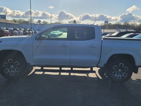 Used 2026 Chevrolet Colorado Z71 image 3