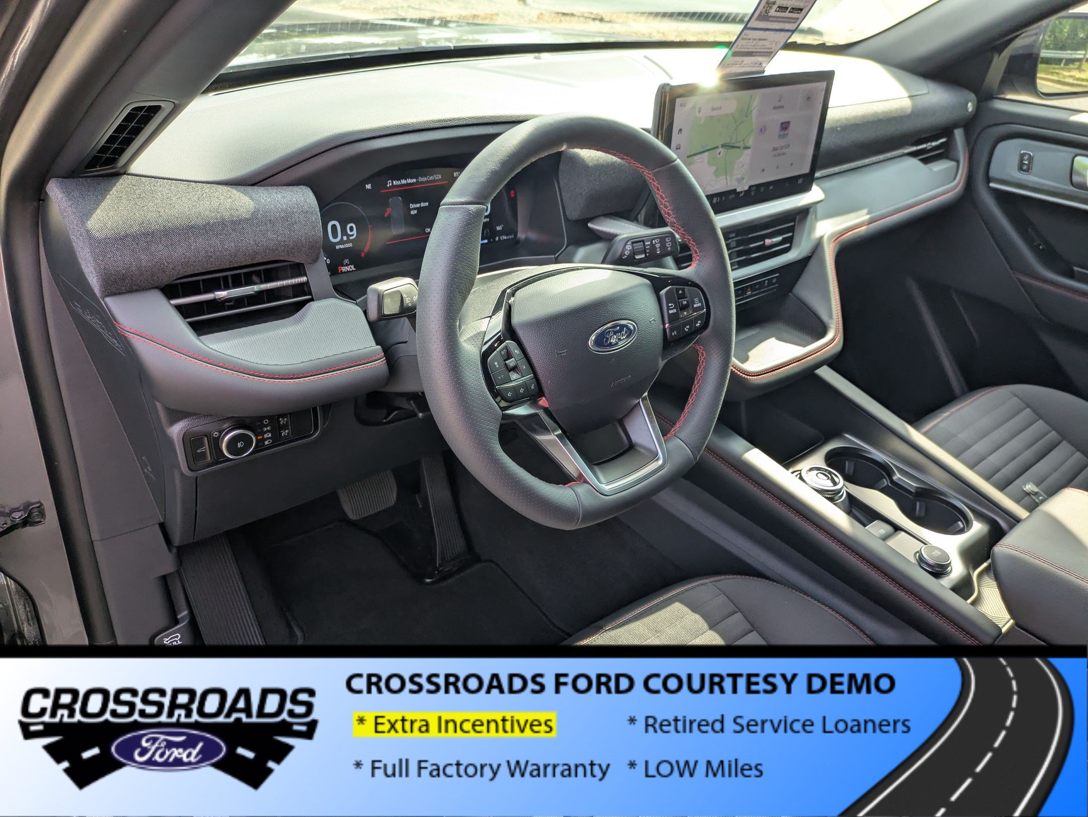 New 2026 Ford Explorer ST-Line w/ ST-Line Street Pack AWD/4WD image 15