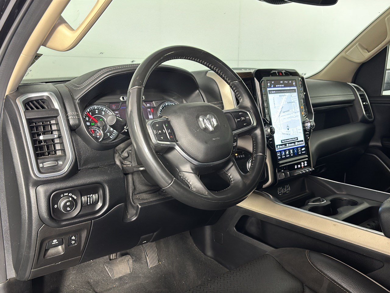 Used 2021 RAM 1500 Laramie RWD image 4