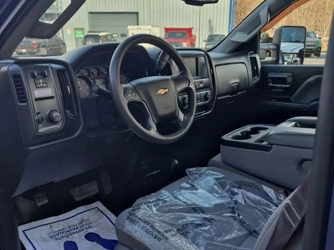 Used 2017 Chevrolet Silverado 3500 W/T w/ WT Convenience Package image 8