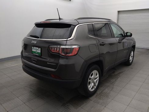 Used 2019 Jeep Compass Sport FWD image 9