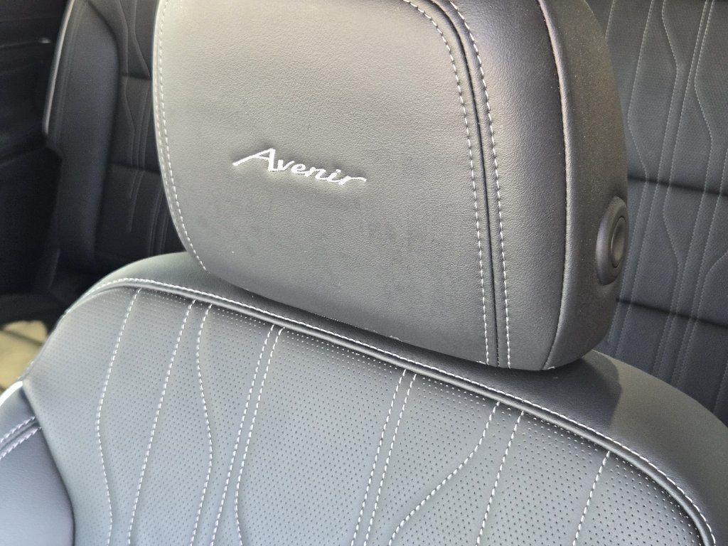Used 2025 Buick Enclave Avenir w/ Trailering Package, 5000 lbs. FWD image 15
