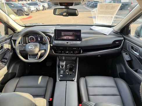 Used 2026 Nissan Rogue SL image 19