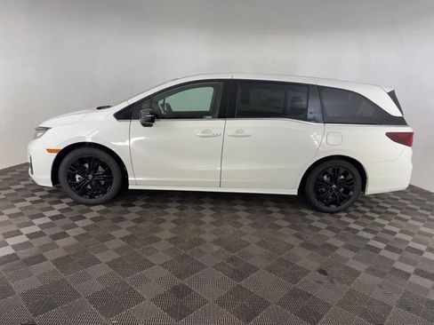 Certified 2026 Honda Odyssey Sport-L image 11