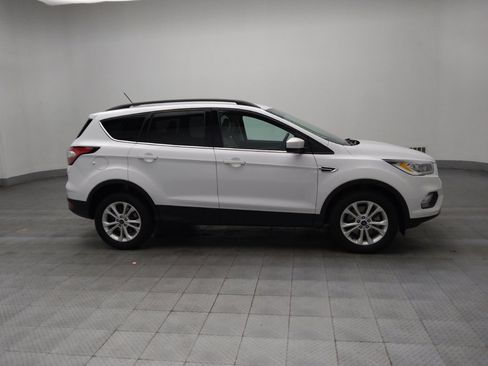 Used 2018 Ford Escape SEL image 11
