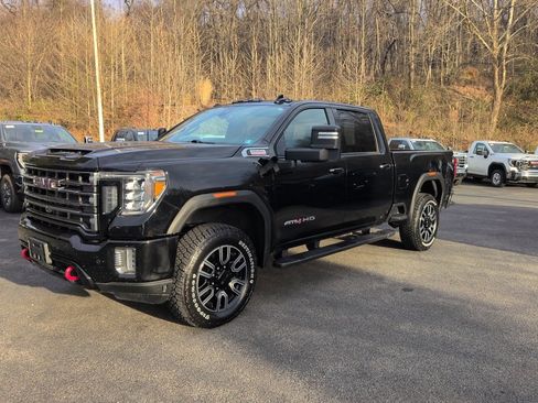Used 2020 GMC Sierra 2500 AT4 w/ AT4 Premium Package image 7