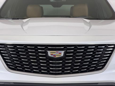 Used 2022 Cadillac XT4 Premium Luxury FWD image 31