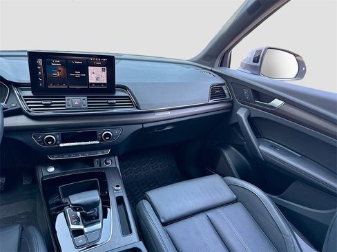 Used 2021 Audi Q5 Prestige image 20
