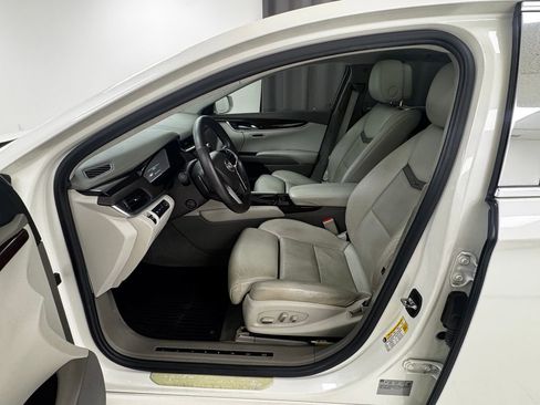 Used 2014 Cadillac XTS Platinum image 9