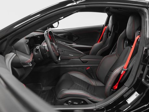 Used 2025 Chevrolet Corvette Z06 image 64