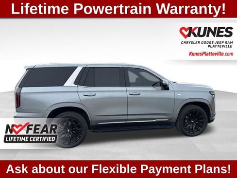 Used 2025 Cadillac Escalade Premium Luxury AWD/4WD image 12