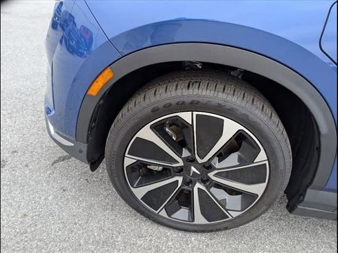 New 2025 VinFast VF 8 Plus image 5