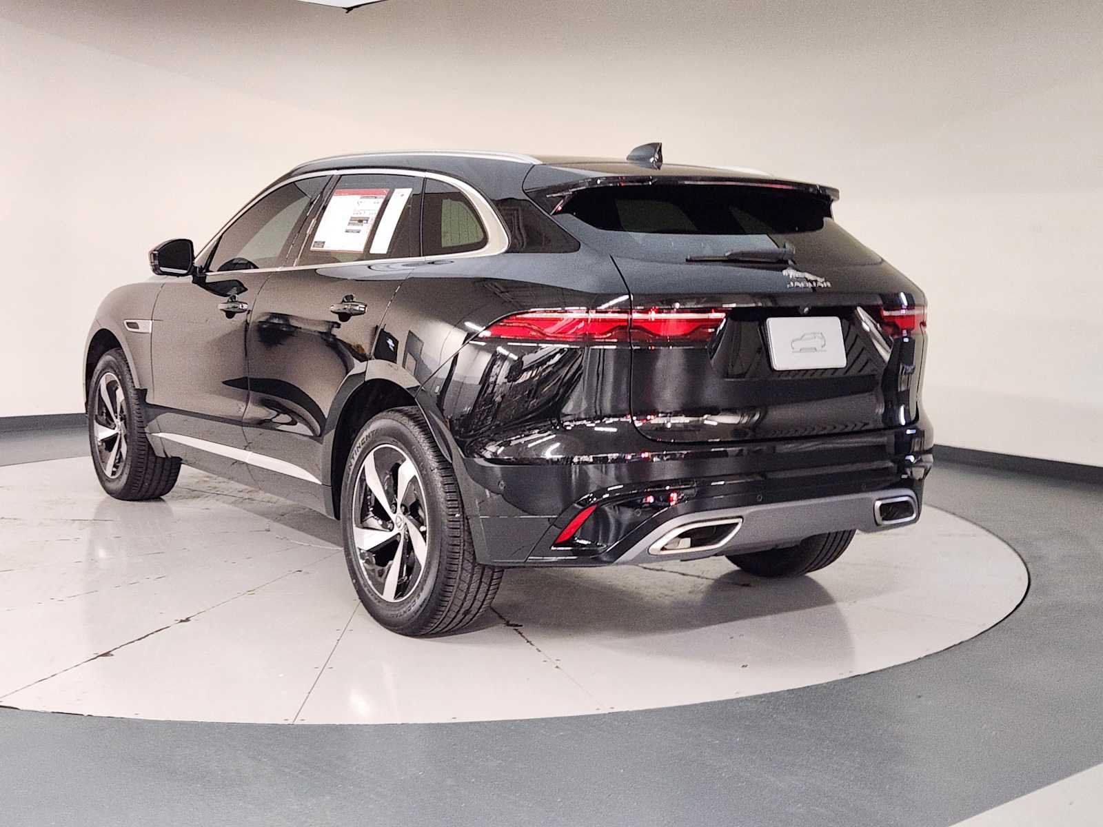 New 2026 Jaguar F-PACE R-Dynamic S AWD/4WD image 6
