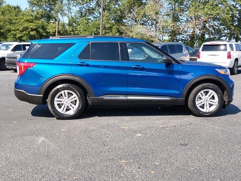 Certified 2023 Ford Explorer XLT w/ Equipment Group 202A RWD image 3
