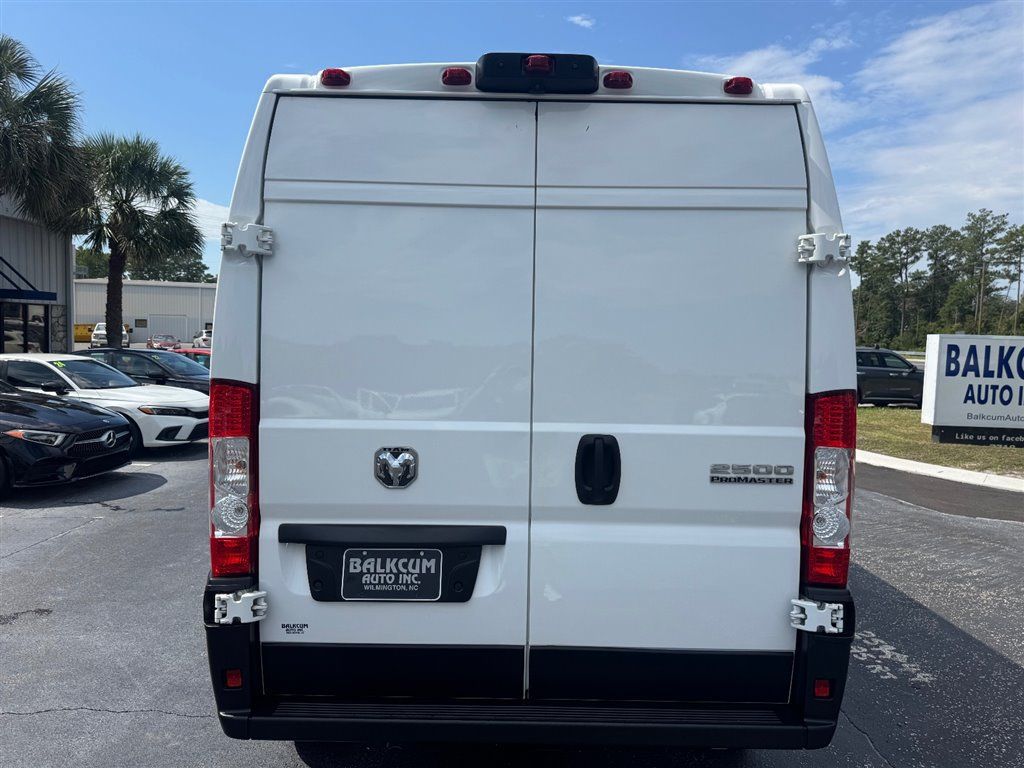Used 2023 RAM ProMaster 2500 FWD image 7