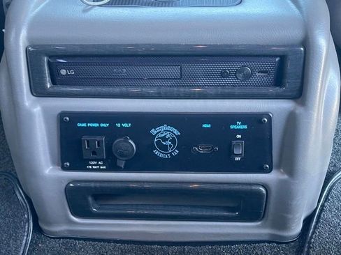 Used 2022 GMC Savana 2500 Extended image 21