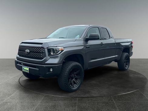 Used 2021 Toyota Tundra SR5 w/ TRD Off-Road Package AWD/4WD image 4