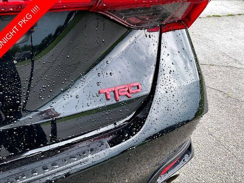 Used 2020 Toyota Avalon TRD FWD image 10