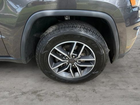 Used 2019 Jeep Grand Cherokee Limited AWD/4WD image 46