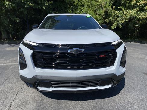 Used 2026 Chevrolet Equinox RS FWD image 3