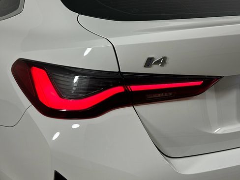 Used 2025 BMW i4 eDrive40 RWD image 12
