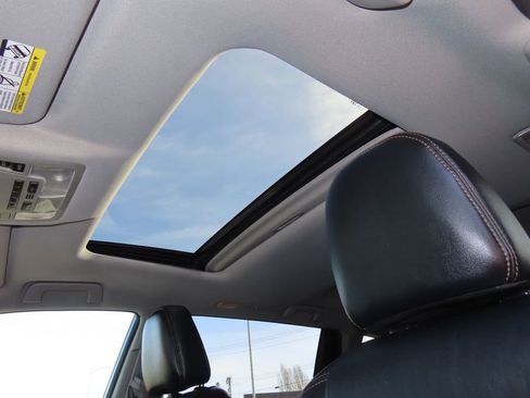 Used 2018 Toyota Highlander XLE image 13