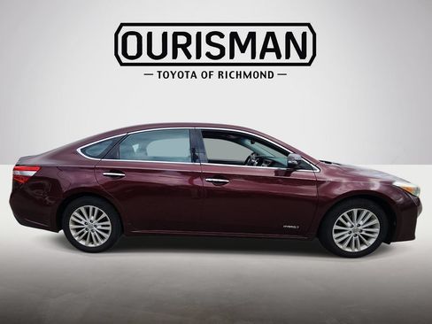 Used 2014 Toyota Avalon Limited w/ Technology Package FWD image 8