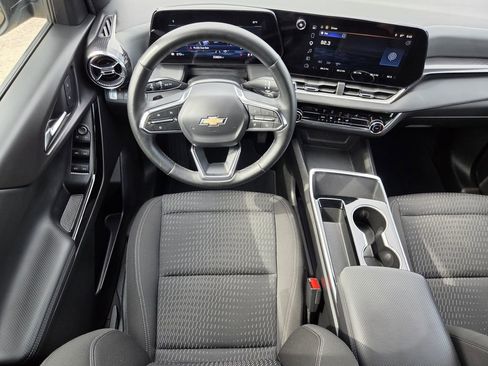 Used 2025 Chevrolet Equinox LT FWD image 13