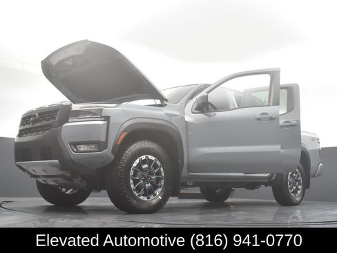 Used 2025 Nissan Frontier PRO-4X w/ Pro Convenience Package image 36