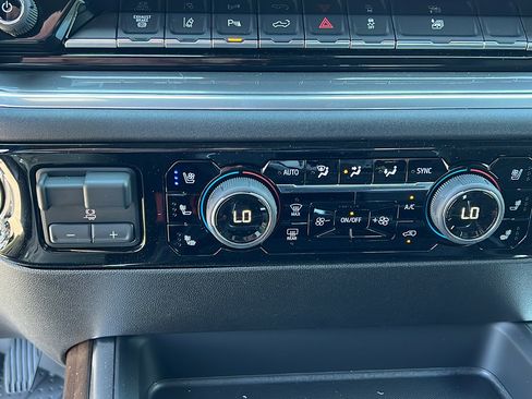 New 2026 Chevrolet Silverado 3500 High Country w/ High Country Premium Package AWD/4WD image 25