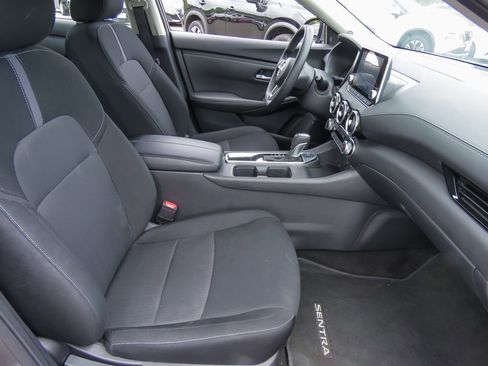 Used 2024 Nissan Sentra SV w/ Trunk Package image 9