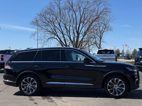 Used 2025 Lincoln Aviator Reserve w/ Illumination Package image 37