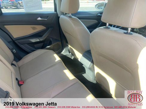 Used 2019 Volkswagen Jetta SEL image 10