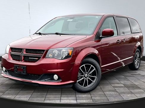 Used 2019 Dodge Grand Caravan GT image 1