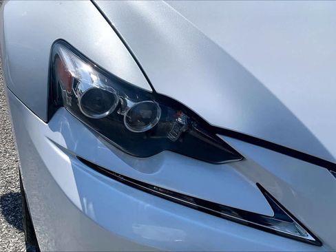 Used 2016 Lexus IS 300 AWD w/ Navigation System Package image 28