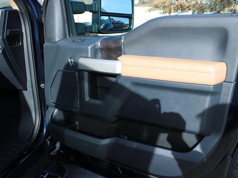 Used 2022 Ford F250 Lariat w/ Lariat Value Package image 47