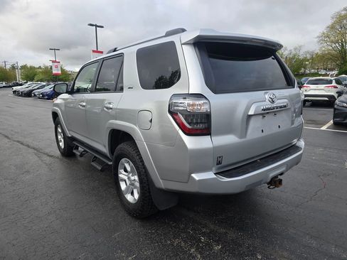 Certified 2022 Toyota 4Runner SR5 Premium AWD/4WD image 5
